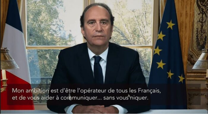 Free Xavier Niel se moque de Macron Sarkozy et dautres dans une publicité osée
